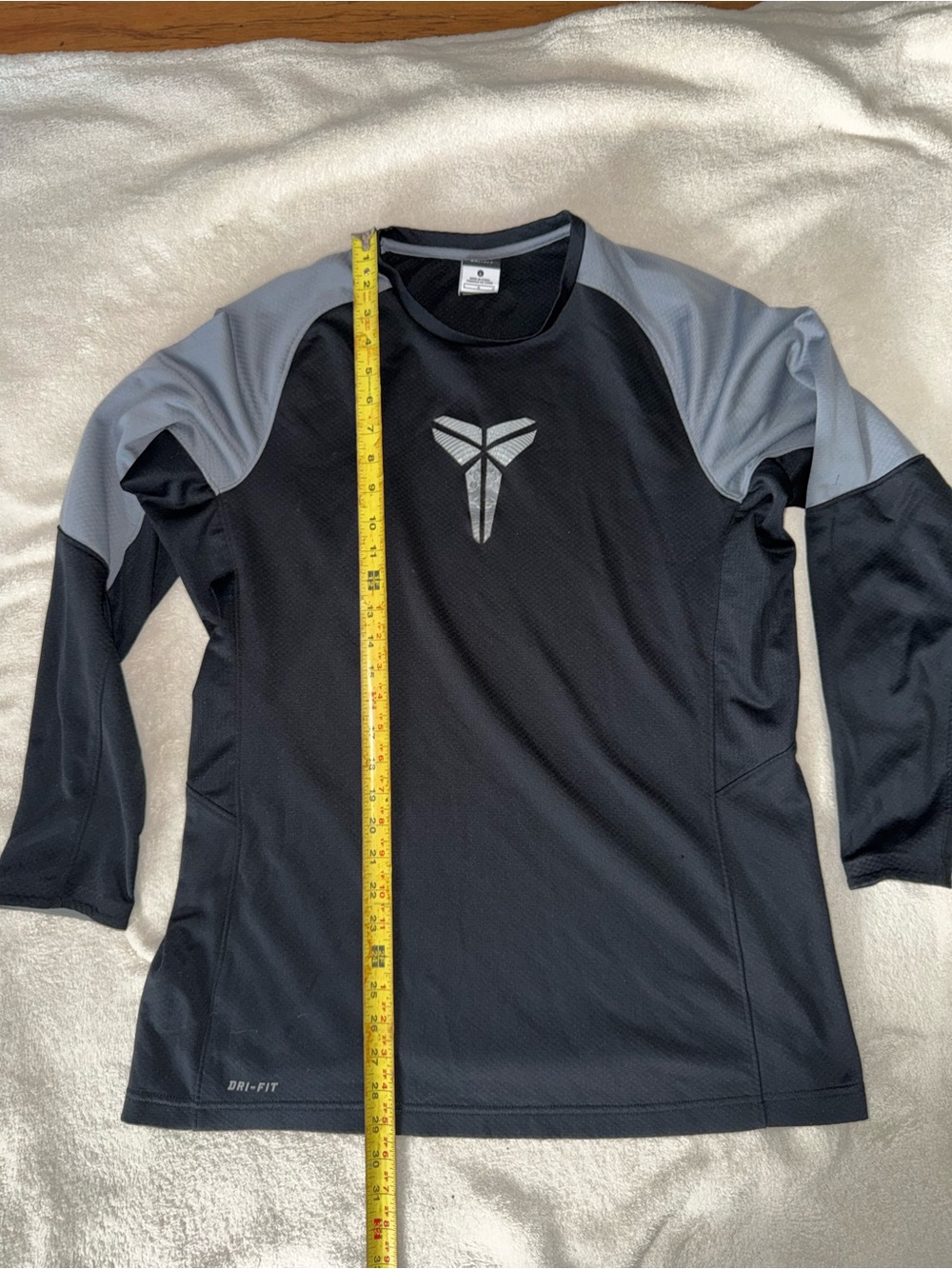 Vintage Kobe Bryant Nike Dri-FIT Long Sleeve Top - Black & Gray Trim